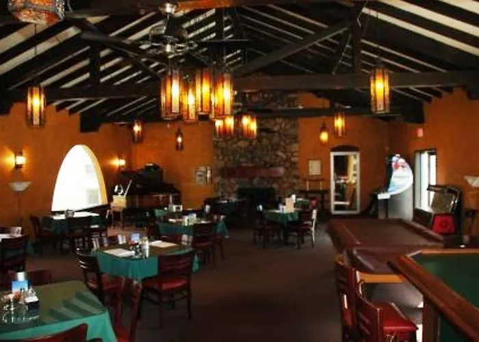 Historic Beaver Dam Lodge, Golf & Rv *