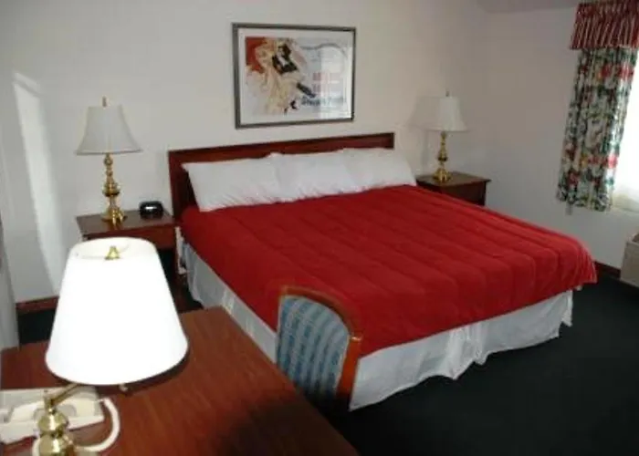 Lodge Historic Beaver Dam Lodge, Golf & Rv